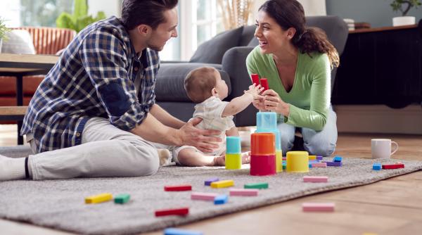 „Creierul este construit o singură dată și asta se întâmplă în primii ani de viață”. Un psiholog explică de ce este necesar să stimulăm copiii mici