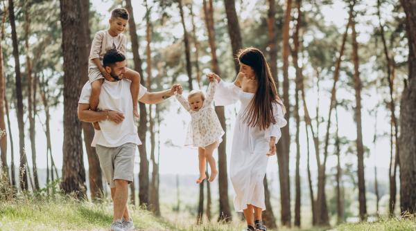 Există cu adevărat paritate în îngrijirea copiilor? Ce arată datele