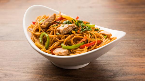 Pui cu tăiței, o rețetă delicioasă pentru cei mici!