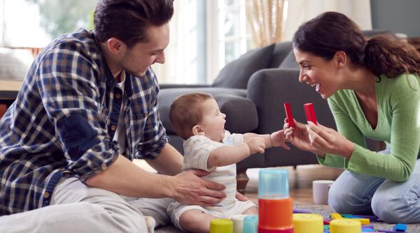 15 moduri simple de a-ți stimula bebelușul și de a-i îmbunătăți neurodezvoltarea. „Funcționează cu adevărat”, conform unui pediatru