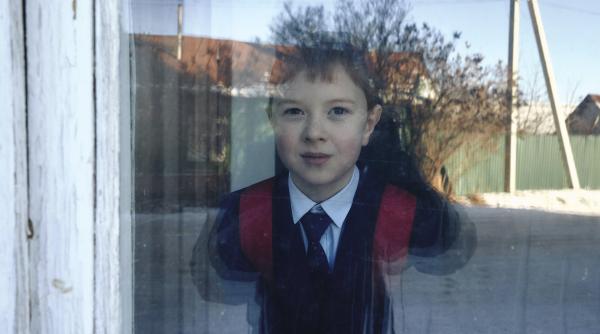 Copil autist, uitat în autobuz. A fost găsit șase ore mai târziu la 10 kilometri de școală