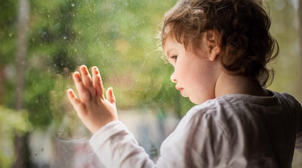 Ce pățesc copiii „feriți” de boală? Medic pediatru Ilinca Tranulis: „Nu le facem bine! Vor face toate virozele, nu pot să sară peste!” / VIDEO