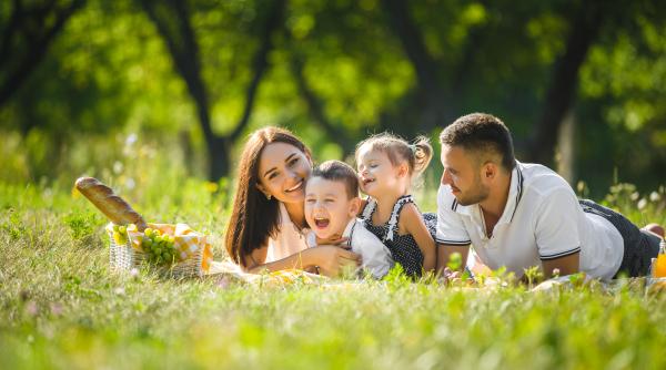 5 lucruri pe care părinții celor mai fericiți copii din lume nu le fac NICIODATĂ