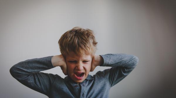 Un sfat simplu, dar eficient pentru a nu mai țipa la copiii tăi