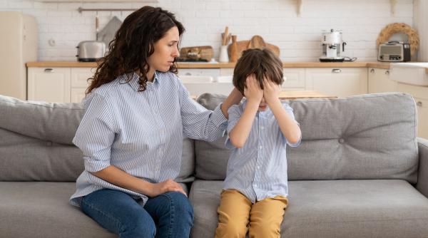 Singura întrebare pe care să NU o adresați copilului! Expert parental: „Îl poate duce cu gândul la faptul că NU e iubit sau suficient de bun”