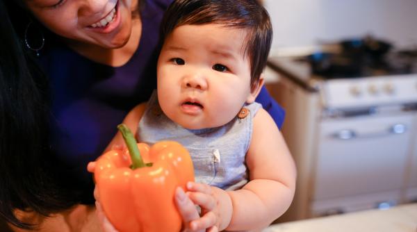 Copiii născuţi prin cezariană, mai predispuşi la obezitate. Iată motivele