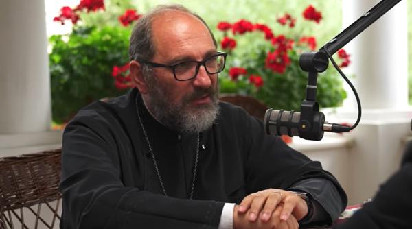 Părintele Necula spune care este „cel mai dificil examen” în viața părinților: „Atenție!”