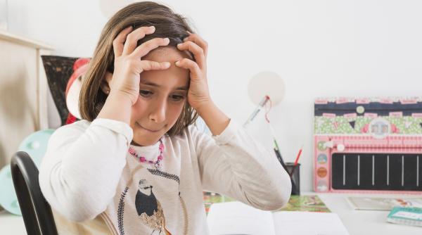 Poate anxietatea școlară să influențeze viitorul și succesul unui copil în viață? Psiholog Irina Mincă: „Sunt viitori adulți neîncrezători în sine” / VIDEO