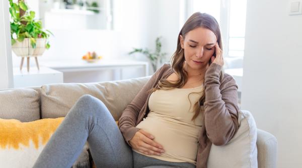 Stresul în timpul sarcinii poate afecta somnul micuților în copilărie: Un studiu pe 65 de milioane de femei arată că primele semne ale problemelor de somn au rădăcini în uter