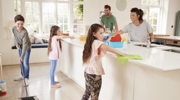 Aceasta este vârsta ideală pentru a-i învăța pe copii să mențină ordinea și curățenia acasă