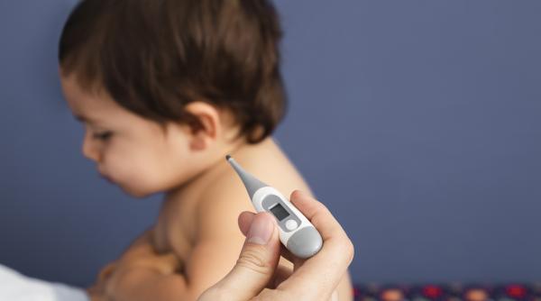 Erupție cutanată bruscă sau a șasea boală: Simptomele acestui virus atât de frecvente la copii