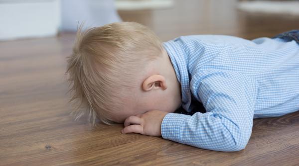 Semnele de oboseală la bebeluși și copii: Cum să le detectăm și ce să faceți în privința lor?