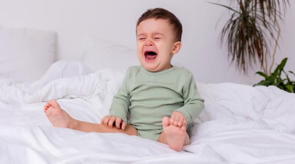 Știți ce sunt „săptămânile magice” ale bebelușilor și ce înseamnă ele? Studiu: „Salturi mentale cu iritabilitate, crize de plâns și insomnie”