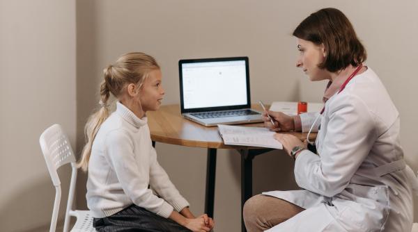 Cistita la copii: Mini ghid despre cum să o combateți