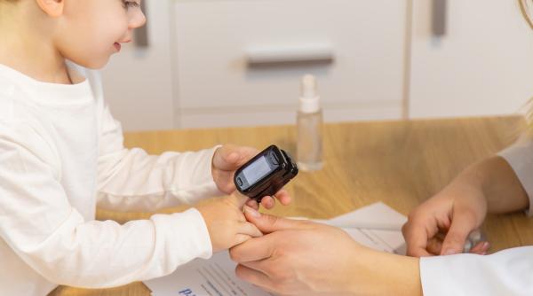 Ziua Mondială a Diabetului. Dr. Ciuhodaru, veste bună: „Vreau ca toţi copiii să benefieze gratuit de cel mai bun tratament”