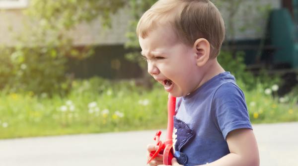 ”Mamă, ești urâtă”: Ce înseamnă cu adevărat când copilul îți spune aceste vorbe