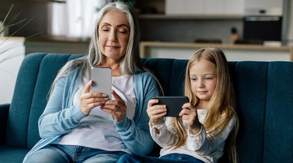 Bunicii cu un comportament toxic. Cinci semne pentru a-i recunoaște: „Își fac simțită prezența prin manipulare, egoism și acțiuni care aduc prejudicii”