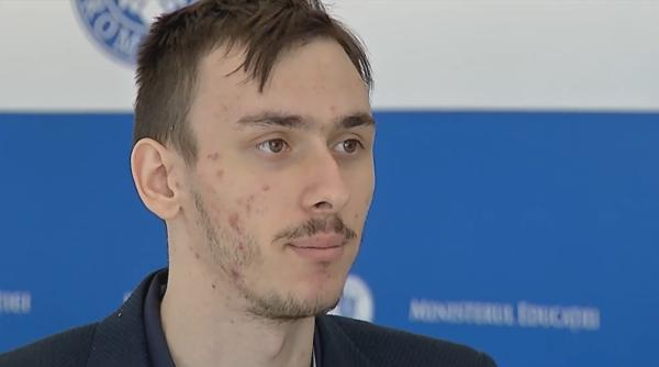 David, elevul român care este cel mai bun din lume la matematică, vrea să plece din ţară. România pare prea mică pentru ambițiile uriașe ale olimpicilor
