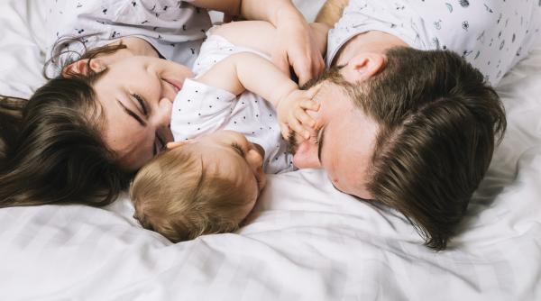 10 moduri prin care înrăutățești fără să vrei ora de culcare a copilului tău. Află care sunt pentru a ști cum să le eviți!