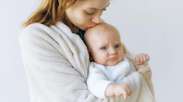 ”Seamănă leit cu maică-sa”: Nu există nimic mai adevărat! 