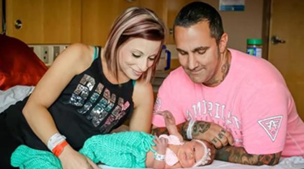 Virus letal transmis cu un sărut: Un bebeluș s-a stins după ce o rudă l-a sărutat