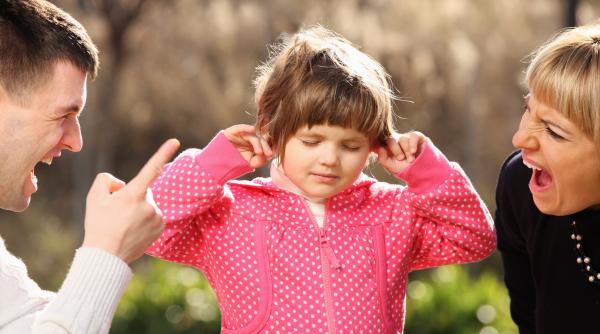Ce se întâmplă, de fapt, când părinții NU țipă la copil? Psiholog: „Este o realitate!”