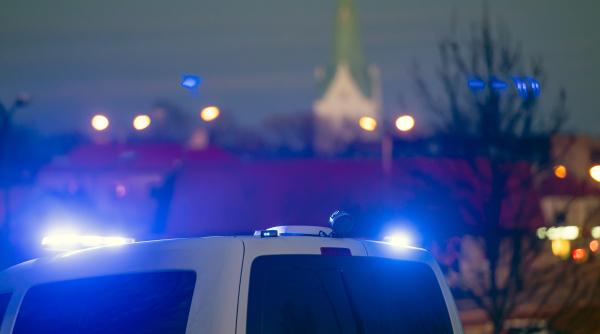 „Oroare absolută” în ziua de Crăciun: O mamă și patru copii, descoperiți fără viață într-un apartament. Tatăl, reținut