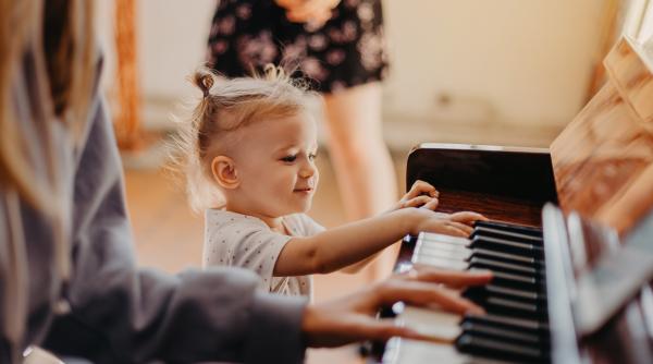 Sugestiile experților pentru identificarea și dezvoltarea talentului în copilărie. Psiholog: „Pasiunile naturale ale copiilor se manifestă în mod subtil”