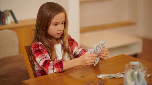 Alocațiile pentru copii și indemnizațiile cresc în 2024!