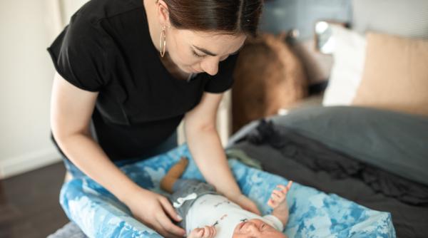  Trei metode eficiente pentru a evita colicile la sugari