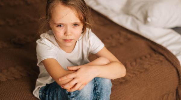 Momentul-CHEIE în care copiii chiar au NEVOIE de părinți. Alexandra Șerb: „Acolo punem bazele acelor tipare cu care ei pleacă în viață” / VIDEO