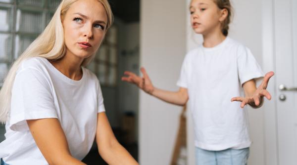 Copiii care își pierd respectul față de părinți. Cum să remediezi situația?