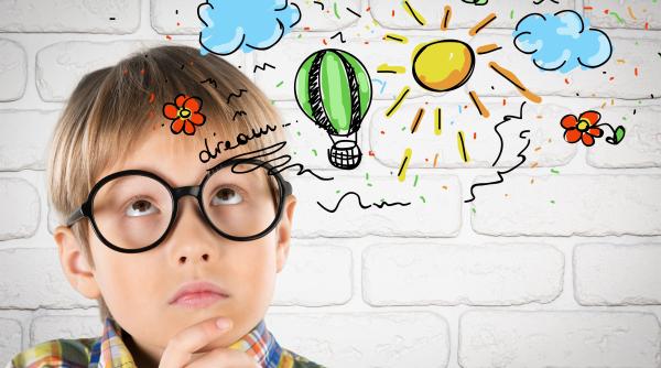 Care sunt inteligențele multiple? Îmbunătățește-le cu aceste trucuri de la un profesionist