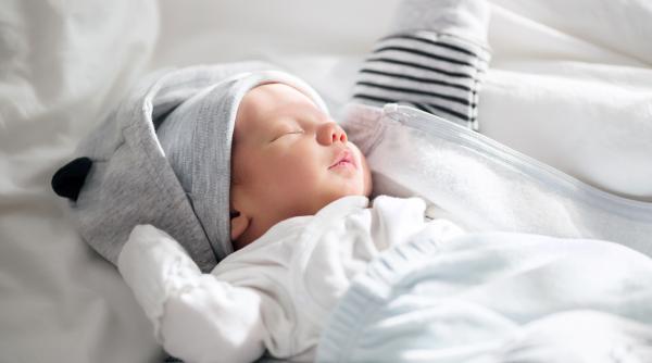 Două familii de români şi-ai primit bebeluşii greşiţi. Una dintre mame și-a dat seama și s-a întors imediat în spital