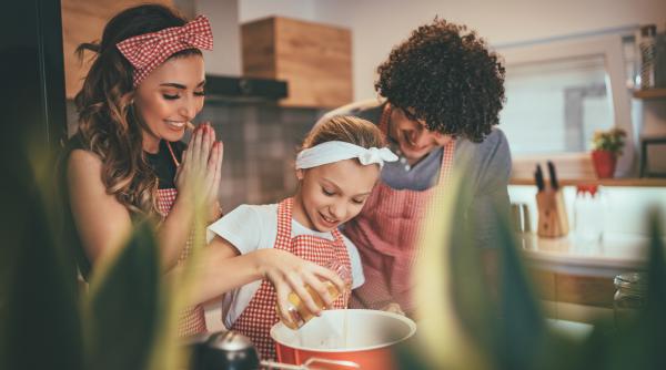 Sfaturi de la un specialist în metoda Montessori pentru copii de la 6 la 12 ani. Le poți aplica chiar acum!