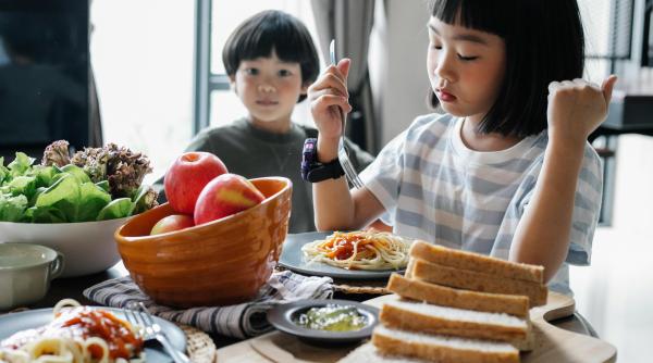 6 alimente bogate în Omega 3 care promovează dezvoltarea creierului bebelușului