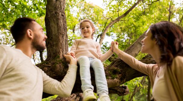 Stilul parental numărul 1 pe care l-au folosit 70 de părinți ai unor adulți de succes: „Acesta are trei piloni de bază!”