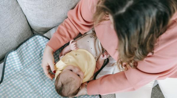  „Hotelurile de maternitate”: O măsură prin care se promovează creșterea natalității. Funcționează?