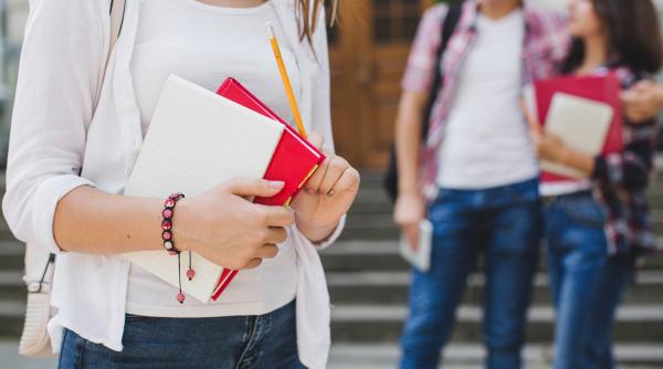 Ora la școală de 40 de minute şi pauza de 5 minute sunt discriminatorii