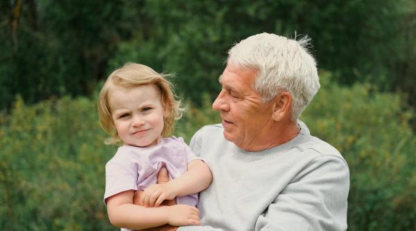 3 afirmații pe care bunicii NU ar trebui să le spună nepoților niciodată. Specialiști: „Acestea ar trebui interzise!”