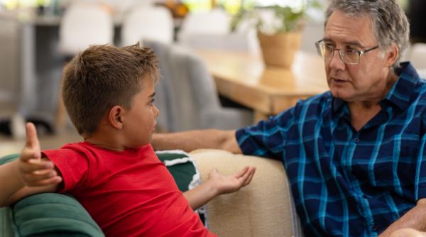Afirmația bunicilor dăunătoare pentru nepoți. Psiholog: „Nu este corect să dăm vina pe micuți!”