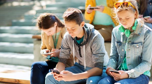 Dacă NU ai făcut aceste 5 lucruri, copiii tăi NU sunt în siguranță online