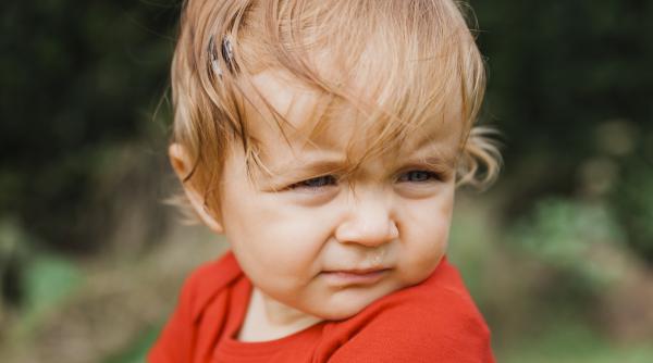 Obraji roșii la copii: Acest simptom nu trebuie ignorat, potrivit autorităților britanice