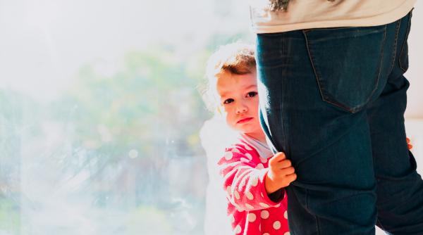 Șapte semne care arată că ai tăi copii sunt victime ale parentificării. Consecințele grave pe care le poate avea acest fenomen