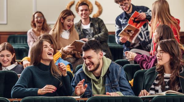 Două medalii de argint și una de bronz pentru elevii români, la Olimpiada Internațională de Informatică în Echipe – IIOT 2024