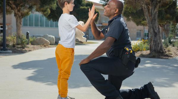 Perioada de înscriere la şcolile de poliţie a fost prelungită