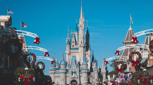 Disneyland, o excursie de neuitat pentru a te distra cu toata familia