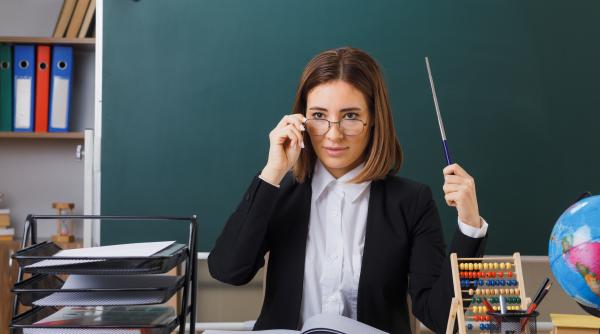 Salarii mai mari pentru profesori. De când se aplică mărirea