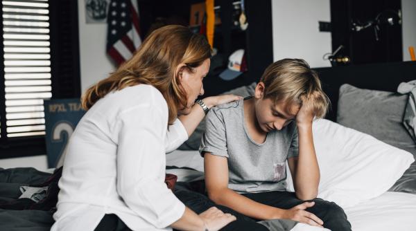 Acest comportament al părinților îi enervează cel mai mult pe copii, potrivit unui terapeut