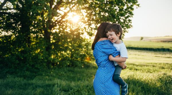 Vrei să-ți îmbunătățești relația cu copilul tău? Atitudinea pe care trebuie să o lași deoparte, conform unui psiholog